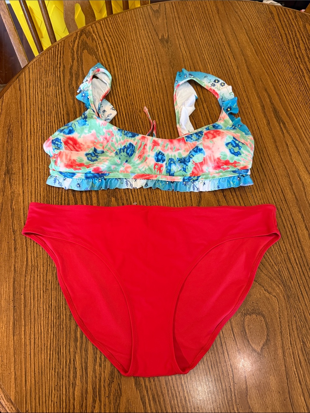 aerie Floral Ruffle Bikini Top with Bright Red Bikini Bottoms read 👇🏻